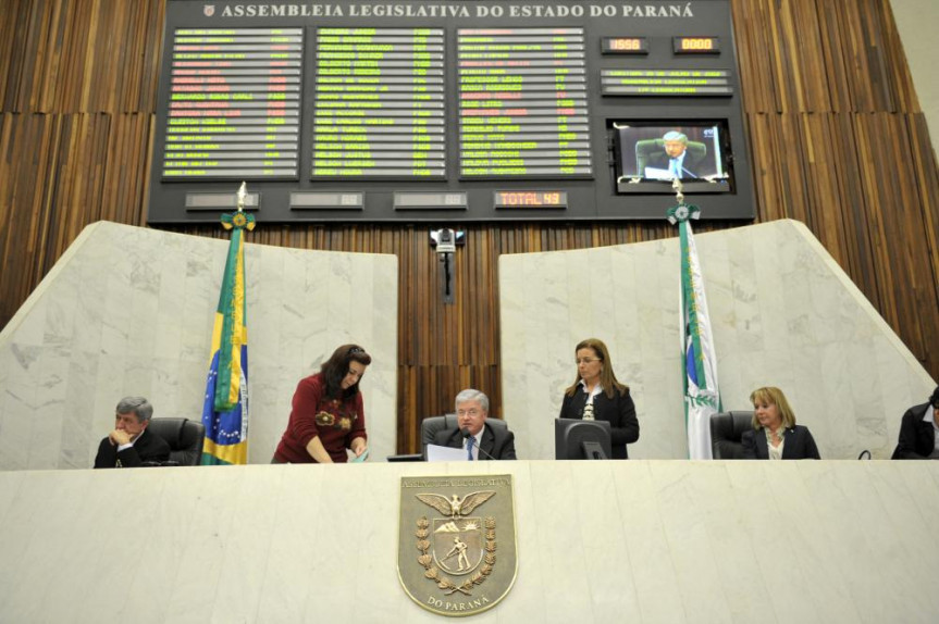 Rossoni fez o anúncio na abertura da sessão de eleição do novo conselheiro do TC.