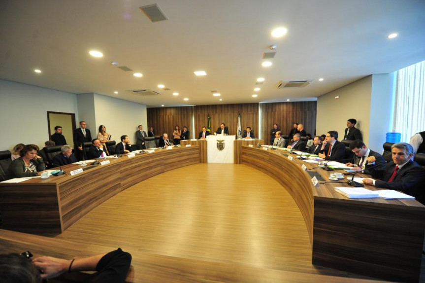 Reunião extraordinária da CCJ aconteceu na manhã desta quarta-feira (15).