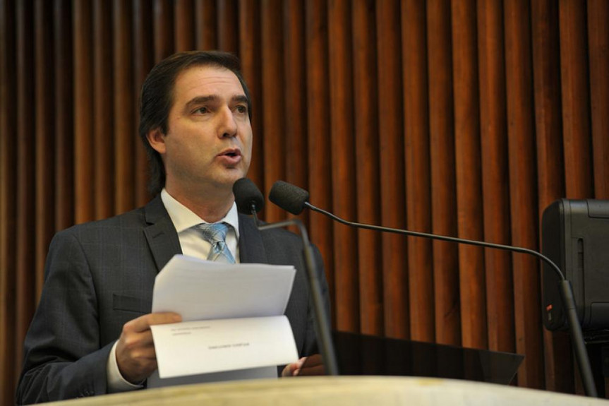 Deputado Wilson Quinteiro (PSB) durante a sessão plenária de terça-feira (22).