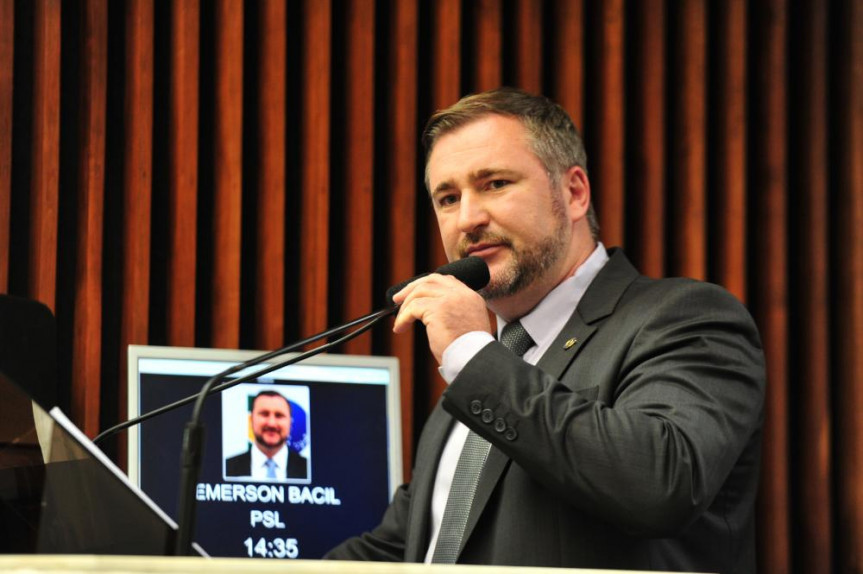 Deputado Emerson Bacil promete muito trabalho, honrando seus eleitores.