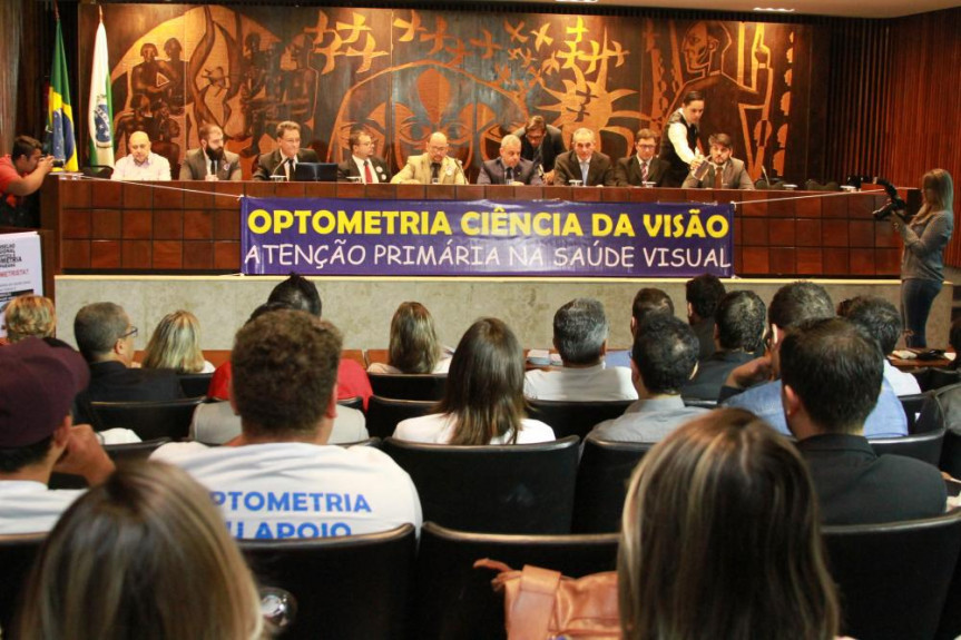 Audiência Pública sobre a "Optometria no Estado do Paraná".