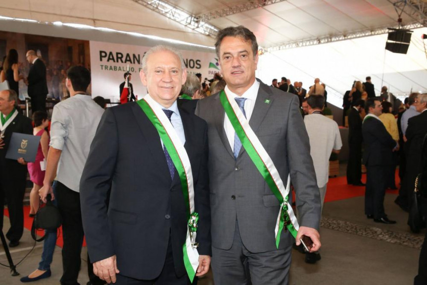 Presidente Ademar Traiano e o primeiro secretário, Plauto Miró.