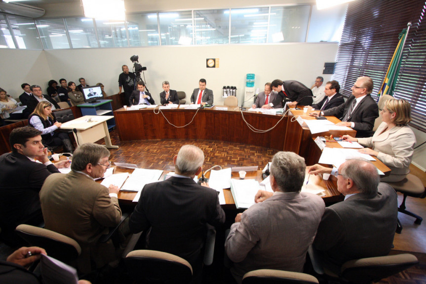 Reunião da Comissão de Constituição e Justiça (CCJ).