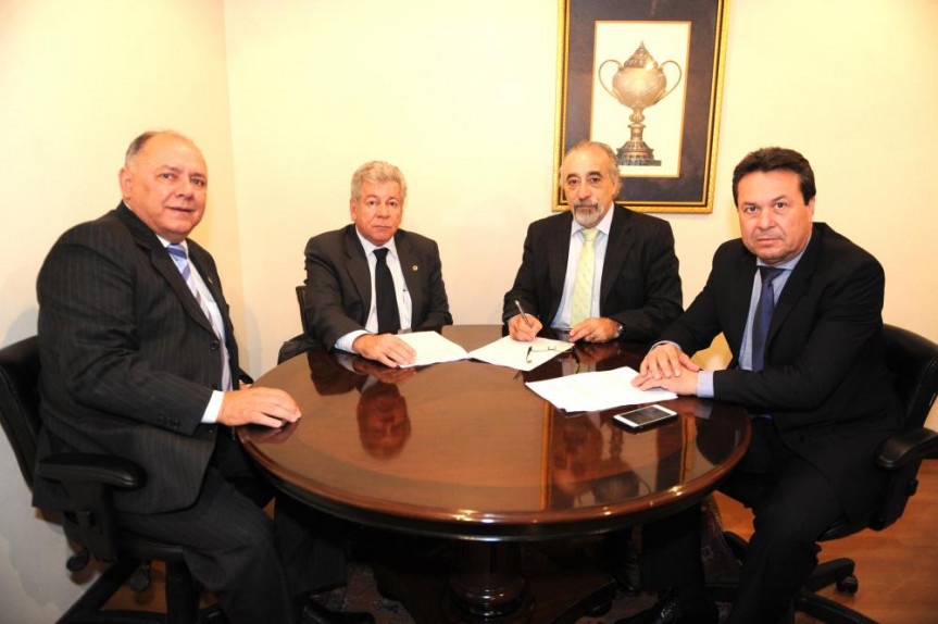 Deputados Schiavinato (PP), Scanavaca (PDT), Rasca Rodrigues (PV), e  Marcio Nunes (PSC).