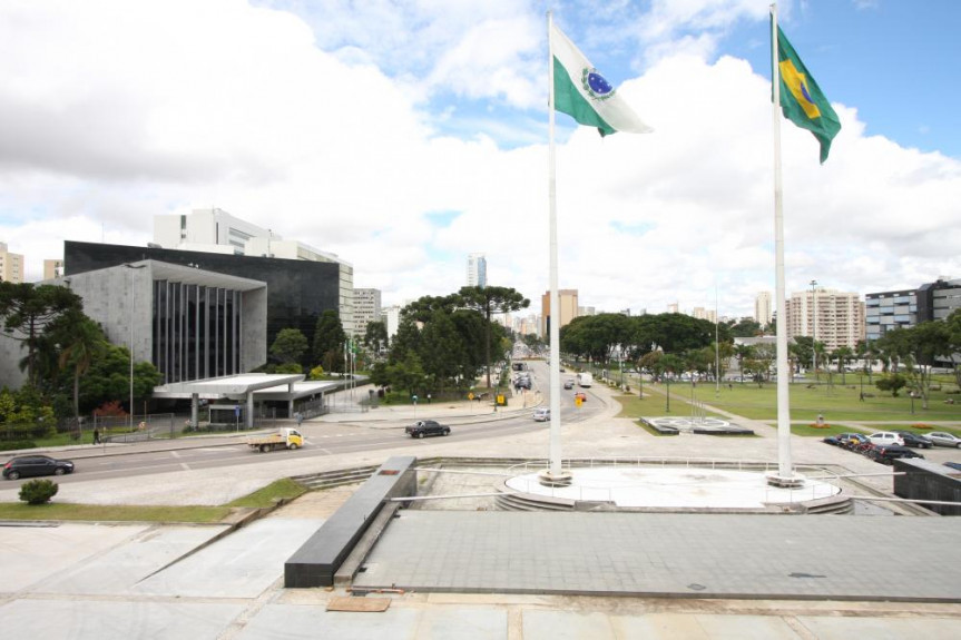 Prédio da Assembleia Legislativa do Paraná.