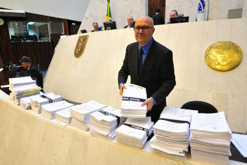 Deputado Luiz Claudio Romanelli (PSB).