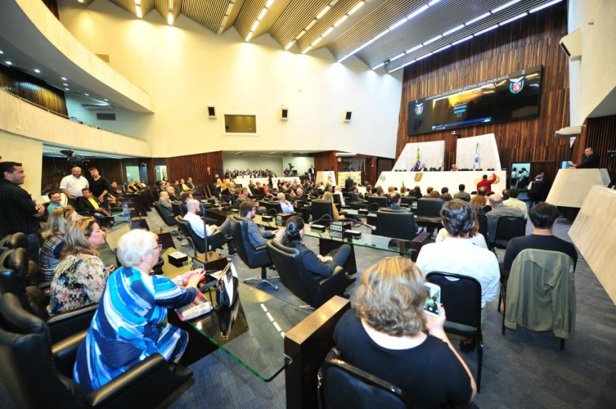 Sessão solene em homenagem ao " Dia Mundial do Turismo".