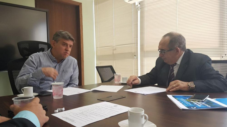 Deputado Delegado Recalcatti (PSD) em reunião com o novo secretário de Segurança Pública e Administração Penitenciária (Sesp), delegado Júlio Reis.