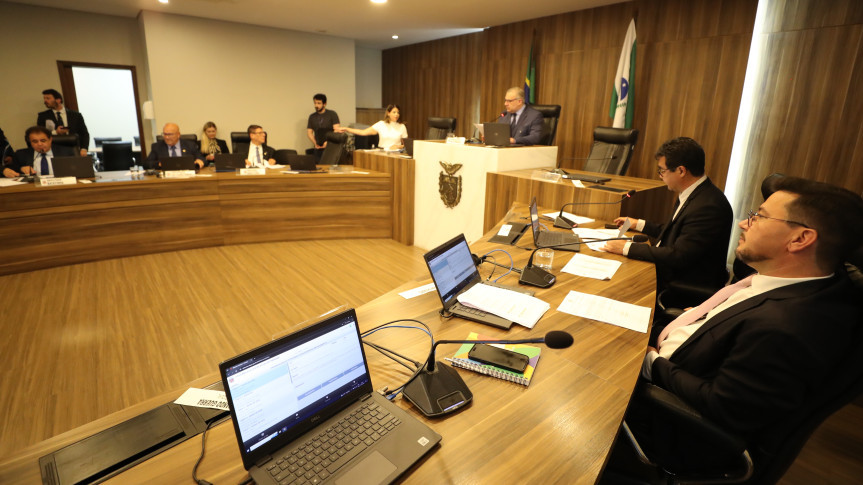 Reunião ocorreu nesta segunda-feira (1º), no Auditório Legislativo.