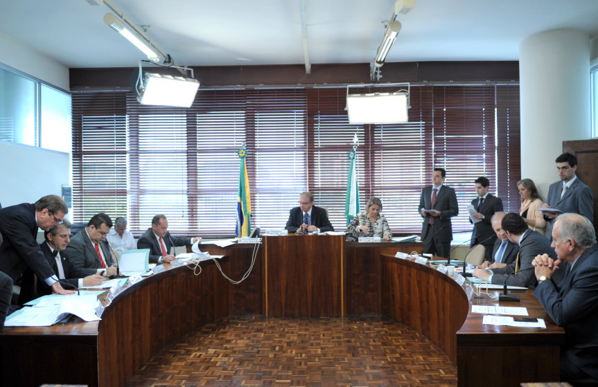 Reunião da Comissão de Constituição e Justiça (CCJ).