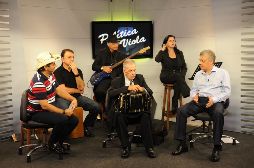 Programa “Política e Viola” com deputado Péricles de Mello (PT)