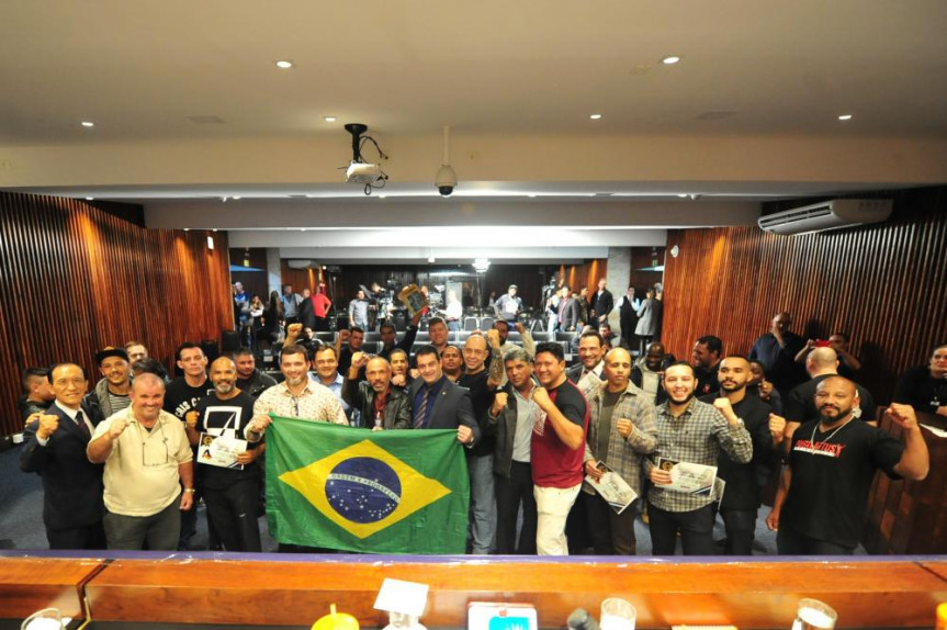 Propostas de incentivo e patrocínio foram debatidas durante a audiência pública na ALEP.