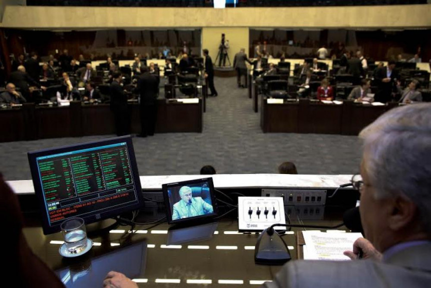 Presidente da Assembleia Legislativa, deputado Rossoni (PSDB).