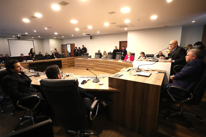 Reunião ocorreu na manhã desta terça-feira (09), o Auditório Legislativo.