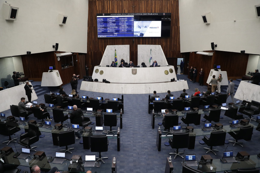 Secretário da Fazenda, Renê Garcia Junior, apresenta aos deputados o balanço do Governo referente ao segundo quadrimestre de 2022.