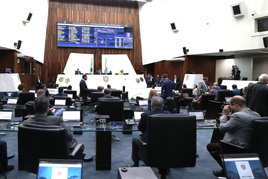 Nesta terça-feira (11) foram realizadas duas sessões plenárias.