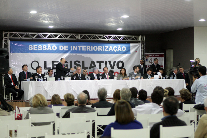 6ª Sessão de Interiorização do Poder Legislativo, em Maringá.