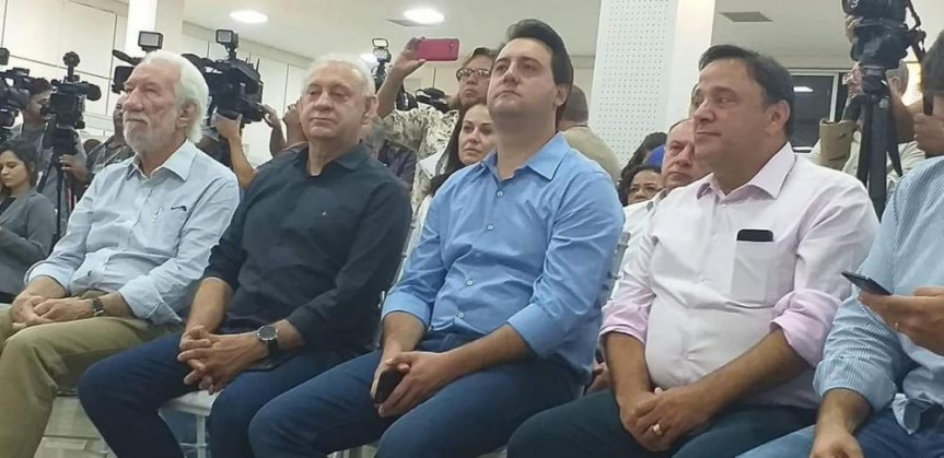 Deputado Hussein Bakri esteve ao lado do governador Ratinho Junior na ExpoLondrina.