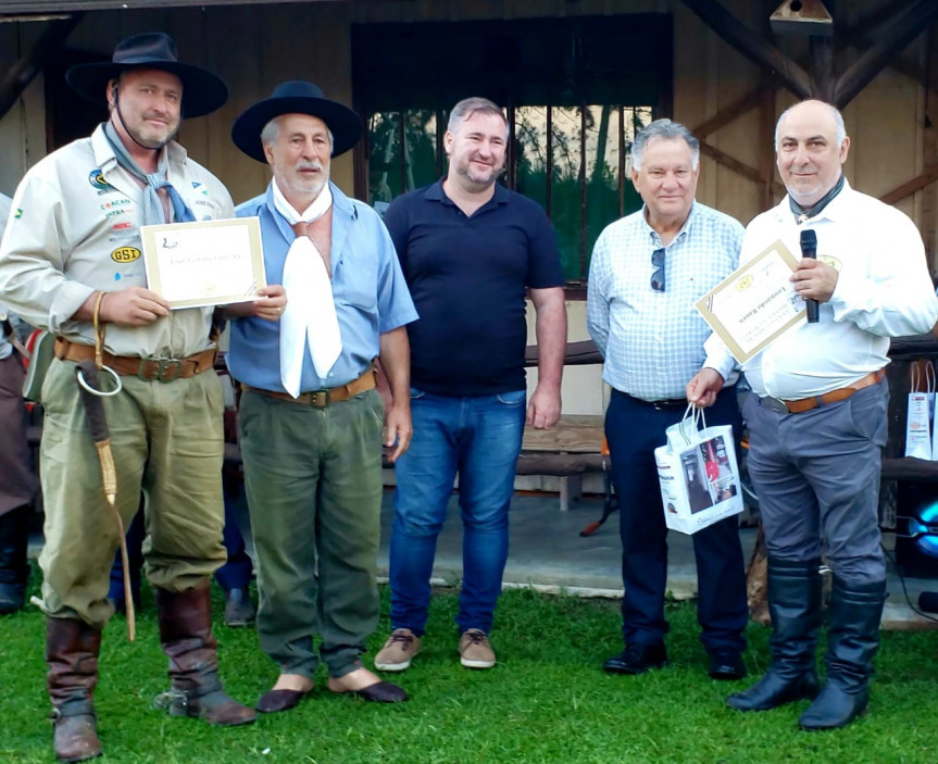 Deputado Estadual Emerson Bacil participou da festa da chegada da Tropeada de Integração Cultural 200/250 anos Guarapuava/Lapa.