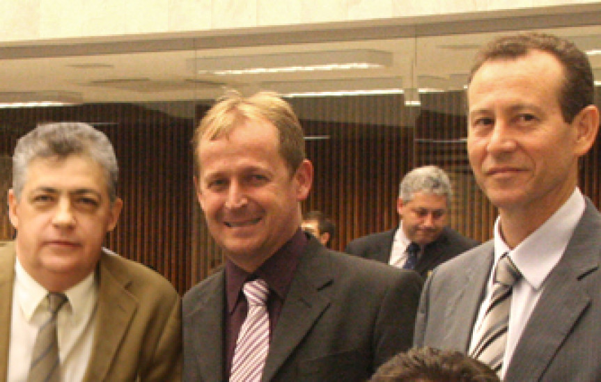 Deputados petistas Péricles de Mello, Elton Welter e Professor Lemos propositores da audiência pública 