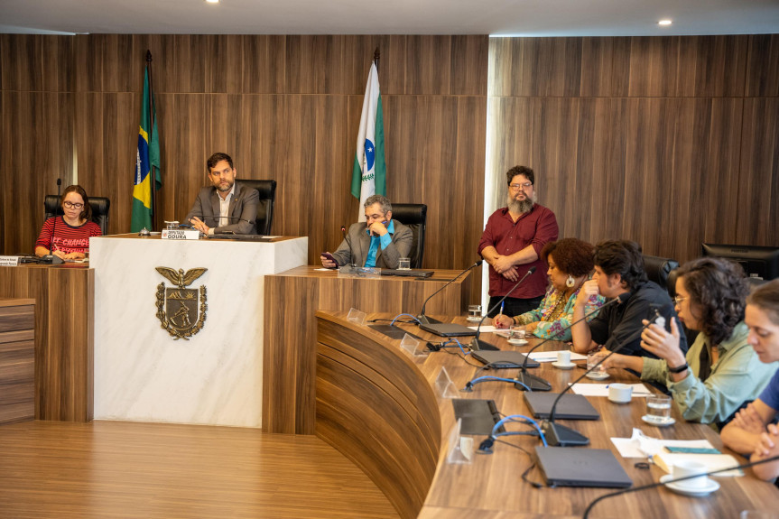 Encontro reuniu artistas, integrantes de coletivos de fazedores de cultura e representantes do Sindicato de Artistas e Técnica em Espetáculos de Diversões do Estado do Paraná (Sated-PR) com a com a Secretaria de Estado da Cultura do Paraná (SEEC) para tratar dos problemas de gestão dos editais da Lei Paulo Gustavo (LPG) e do Profice 2022.