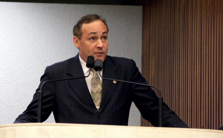 Deputado Stephanes Júnior (PMDB).