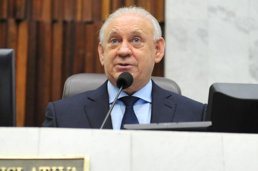 Deputado Ademar Traiano, eleito pela terceira vez como presidente da Assembleia Legislativa do Paraná. 