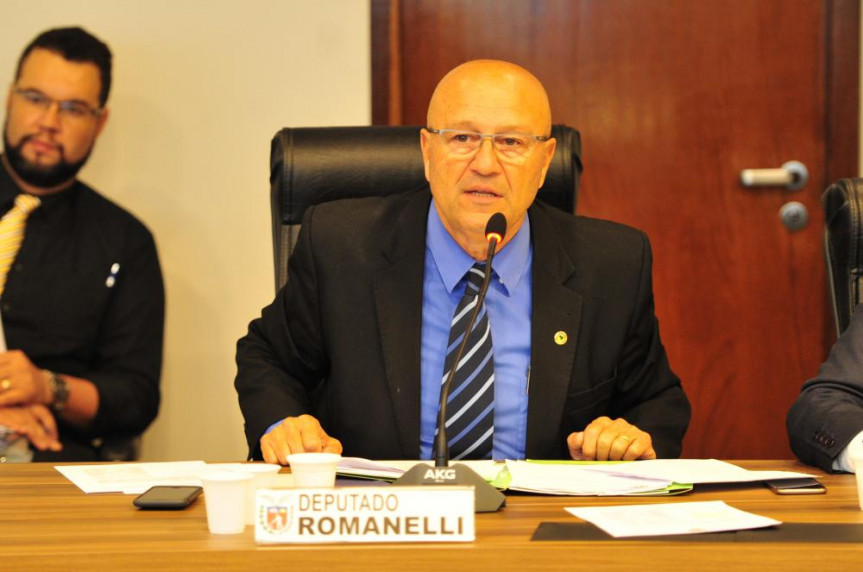 Deputado Luiz Claudio Romanelli (PSB), na reunião da CCJ de hoje 21/02/2017.