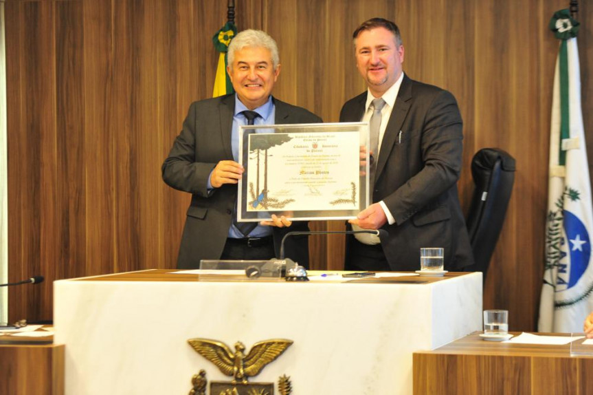 Título de cidadão honorário foi entregue ao ministro Marcos Pontes durante encontro que contou com participação de representantes de instituições públicas e privadas ligadas ao setor de inovação.