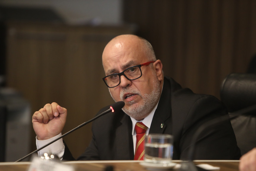 O secretário de estado da Saúde, Cesar Augusto Neves Luiz, detalhou na audiência pública os resultados da Secretaria de Saúde no primeiro quadrimestre.