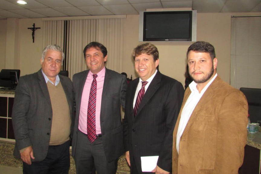 Jacó Gimenes, deputado Chico Brasileiro, Rafael Gutierrez e Adonai Arruda Filho.