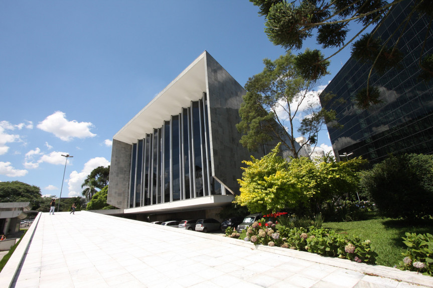 Agenda da semana na Assembleia tem debates sobre a retomada de eventos no Paraná e as novas regras para a concessão do BPC.