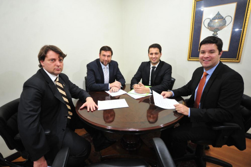 Comissão de Indústria, Comércio, Emprego e Renda.