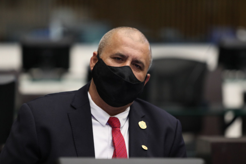 Deputado Soldado Fruet (PROS).