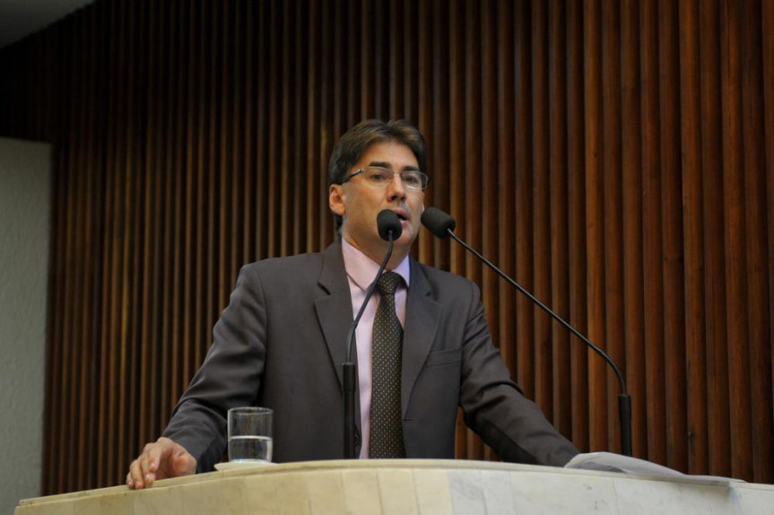 Deputado Leonaldo Paranhos (PSC).