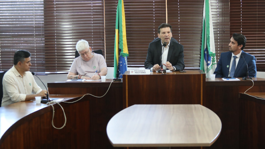 Reunião ocorreu na manhã desta quinta-feira (11), na Sala das Comissões.