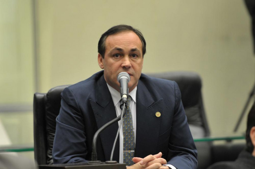 Deputado Stephanes Júnior (PMDB).