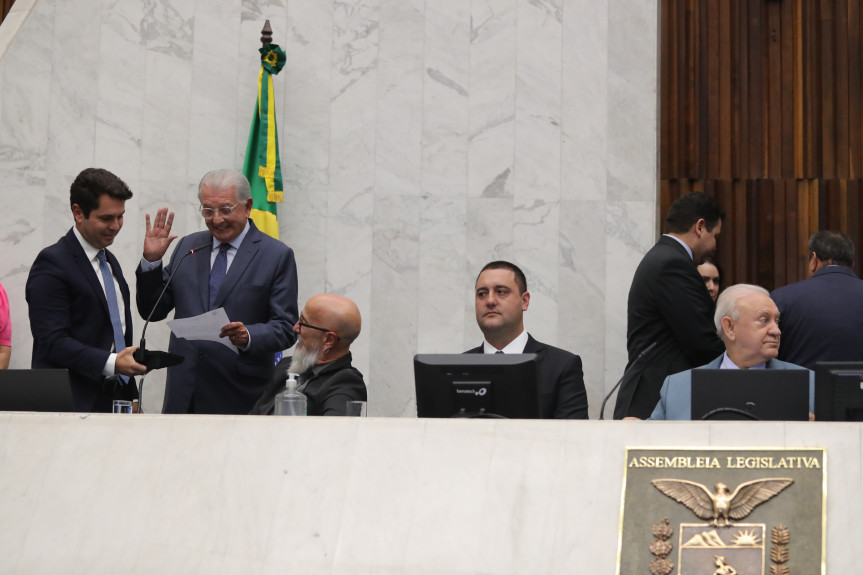 Nelson Justus assume mandato de deputado na Assembleia Legislativa