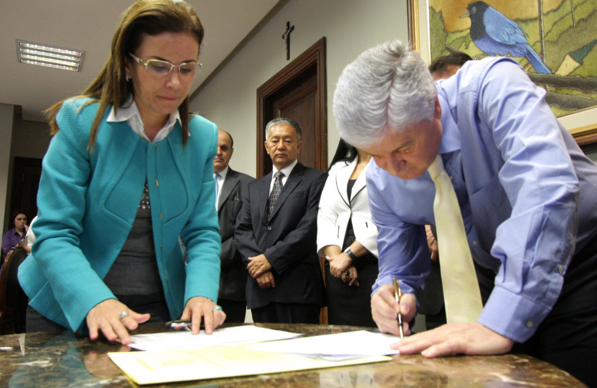 Presidente do Legislativo, deputado Valdir Rossoni (PSDB), formaliza a instalação das cinco CPIs.