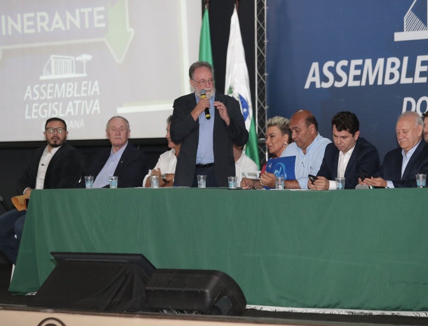 "A Região Metropolitana de Londrina precisa de ações estratégicas para fortalecer o progresso", destacou Turini durante sessão especial da Assembleia Itinerante, na ExpoLondrina.