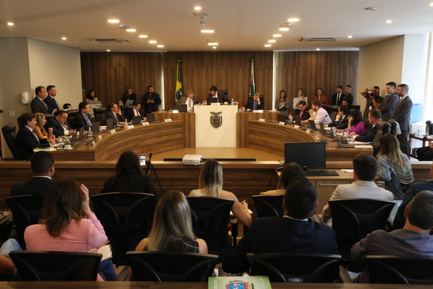 Comissão reuniu-se no início da tarde desta terça-feira (14), no Auditório Legislativo.