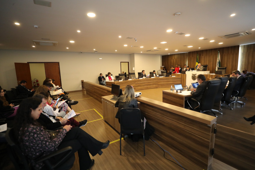 CCJ inicia debate de projeto que cria o Programa Educa Juntos.