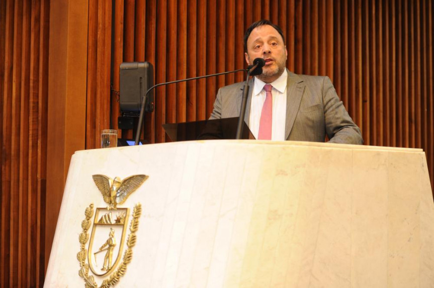 Deputado Hussein Bakri (PSC), presidente da Comissão de Educação.
