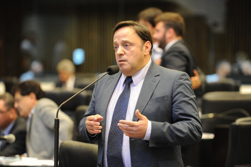 Deputado Hussein Bakri (PSC), presidente da Comissão de Educação.