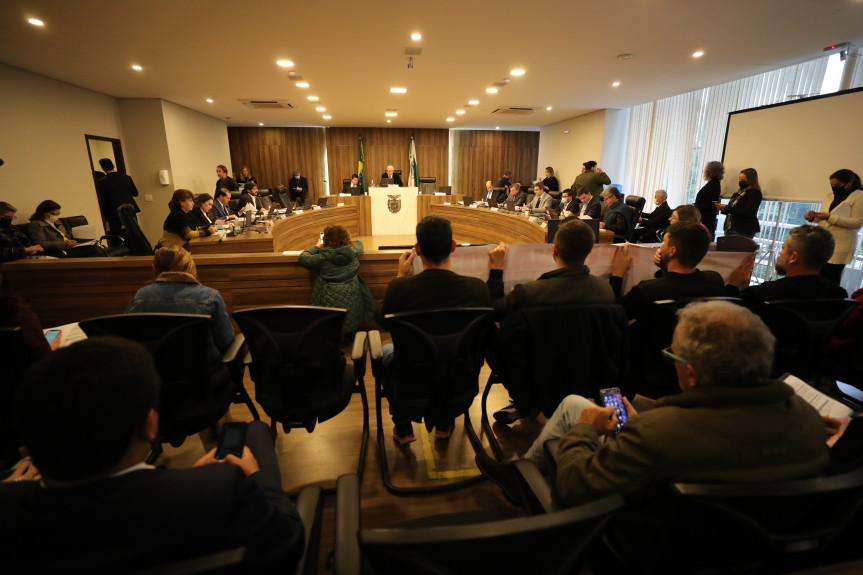 Deputados aprovam parecer favorável ao projeto do Executivo que promove adequações de carreiras e cargos do Instituto de Desenvolvimento Rural.