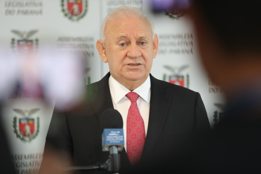 Antes da sessão plenária desta quarta-feira (26), o presidente da Casa, deputado Ademar Traiano (PSD), concedeu entrevista coletiva.