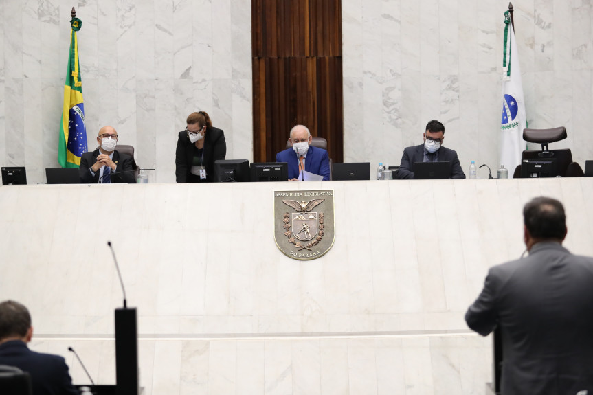 Projeto que cria o regime de previdência complementar para servidores do Estado foi aprovado em duas sessões plenárias na Assembleia Legislativa do Paraná.