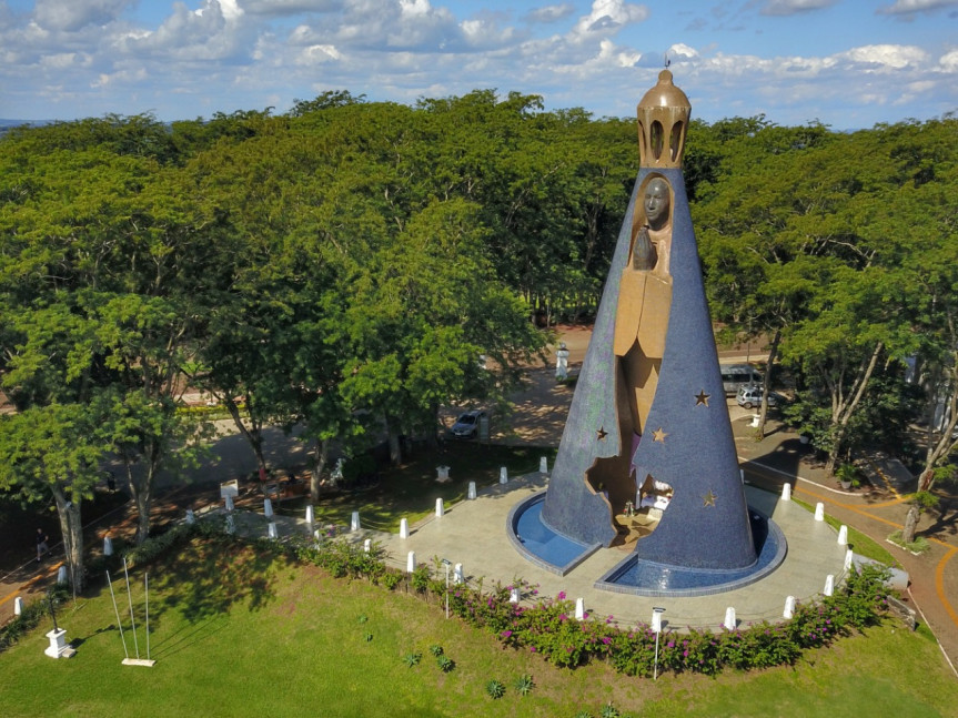 Deputados aprovam projeto que insere no Roteiro Oficial de Turismo Religioso do Estado do Paraná o Santuário de Nossa Senhora Aparecida, localizado no município de Itaipulândia.
