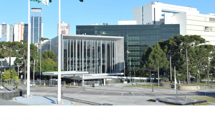 Fachada da Assembleia Legislativa do Paraná.