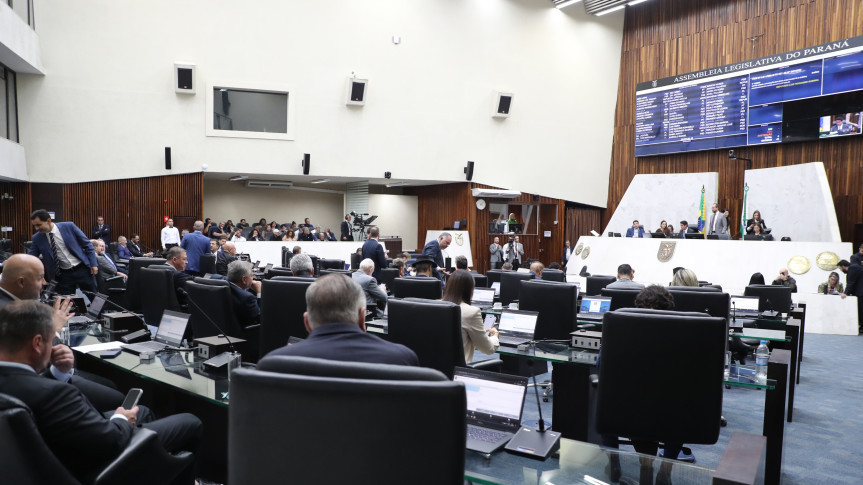 A iniciativa foi votada em três sessões plenárias desta terça-feira (5).